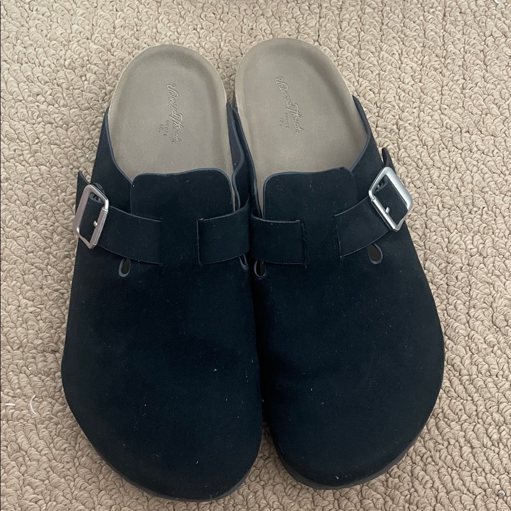 Universal Thread Black Slip-On Slippers